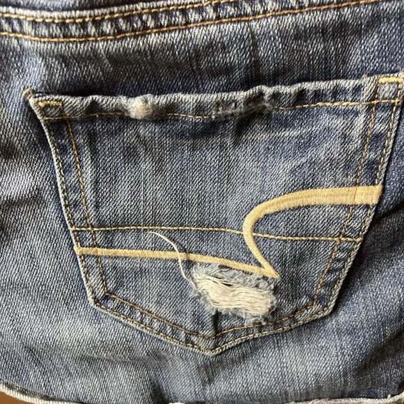 AEO American Eagle Cutoff Denim Distressed Shorts Size 4 - Picture 12 of 16
